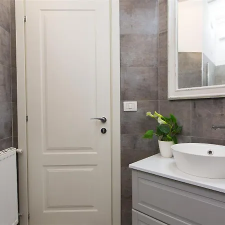 Vatican Trastevere With Wifi And Netflix 2* Ρώμη